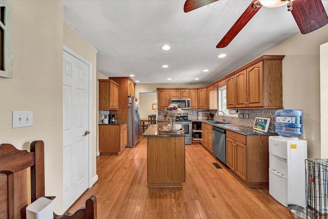 3808 Derby DR, Roanoke, VA 24012