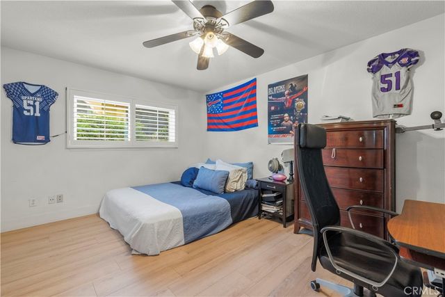 28948 Shadow Valley, Saugus, CA 91390