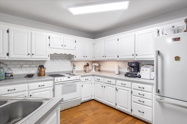 161 Cumberland Oaks Dr, Tullahoma, TN 37388