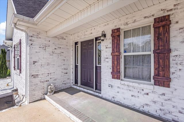 161 Cumberland Oaks Dr, Tullahoma, TN 37388