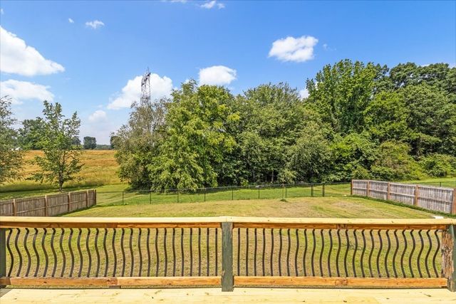 161 Cumberland Oaks Dr, Tullahoma, TN 37388