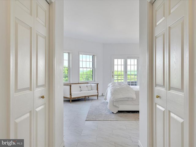 2415 SHARP MOUNTAIN RD, Pottsville, PA 17901