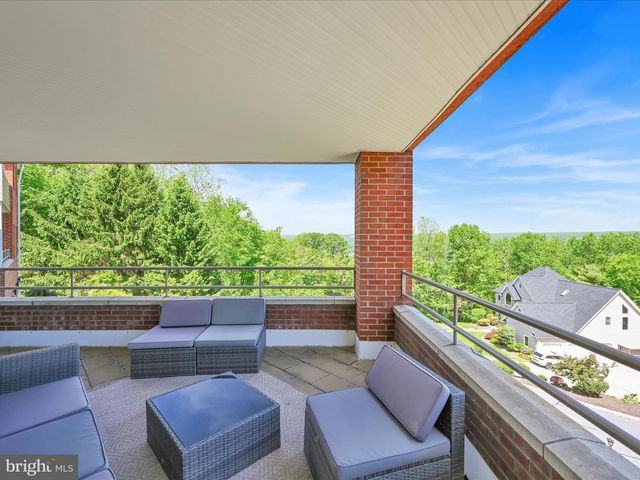 2415 SHARP MOUNTAIN RD, Pottsville, PA 17901