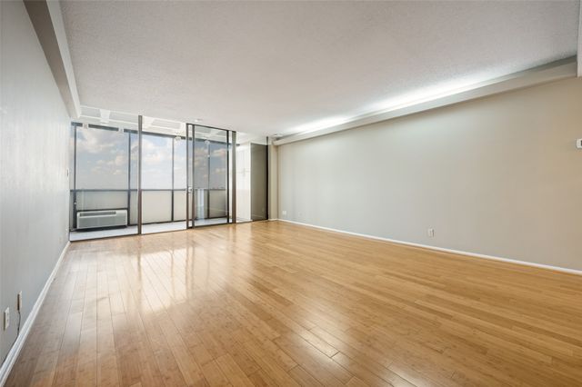 6335 W Northwest Highway 1013, Dallas, TX 75225