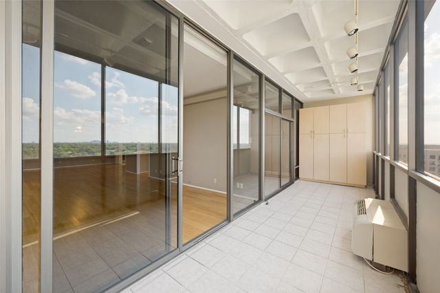 6335 W Northwest Highway 1013, Dallas, TX 75225