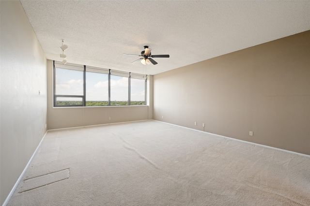 6335 W Northwest Highway 1013, Dallas, TX 75225