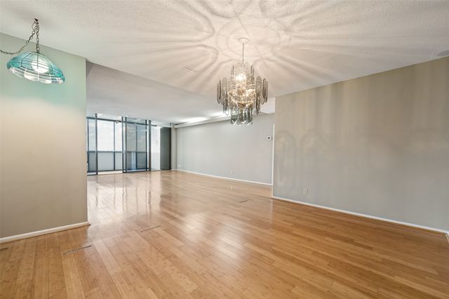 6335 W Northwest Highway 1013, Dallas, TX 75225