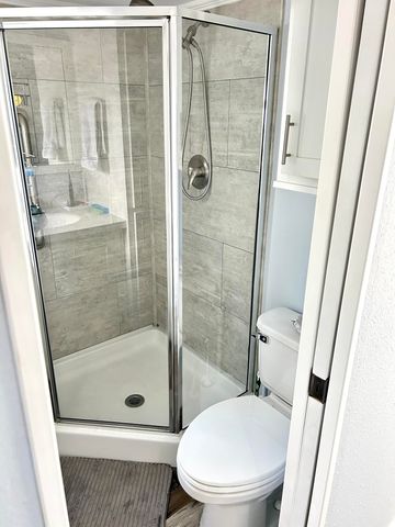 875 NE 48 Th Street Lot 393, Pompano Beach, FL 33064