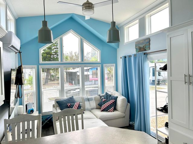 875 NE 48 Th Street Lot 393, Pompano Beach, FL 33064