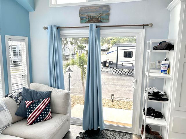 875 NE 48 Th Street Lot 393, Pompano Beach, FL 33064