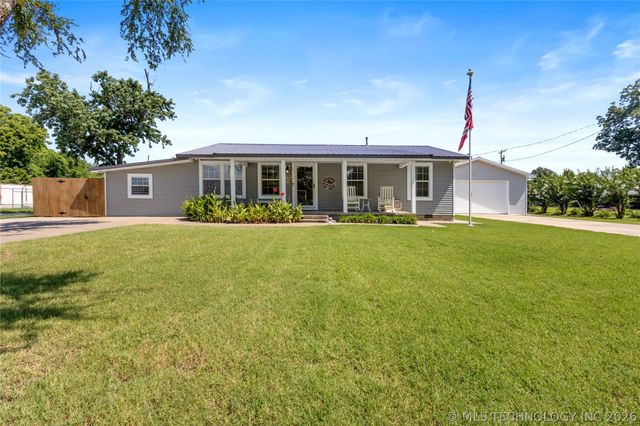 103 E Elm Avenue, Eufaula, OK 74432