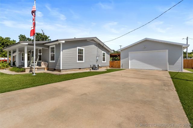 103 E Elm Avenue, Eufaula, OK 74432