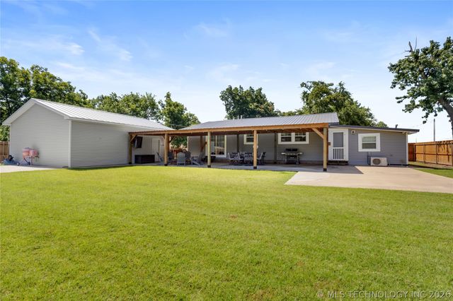 103 E Elm Avenue, Eufaula, OK 74432