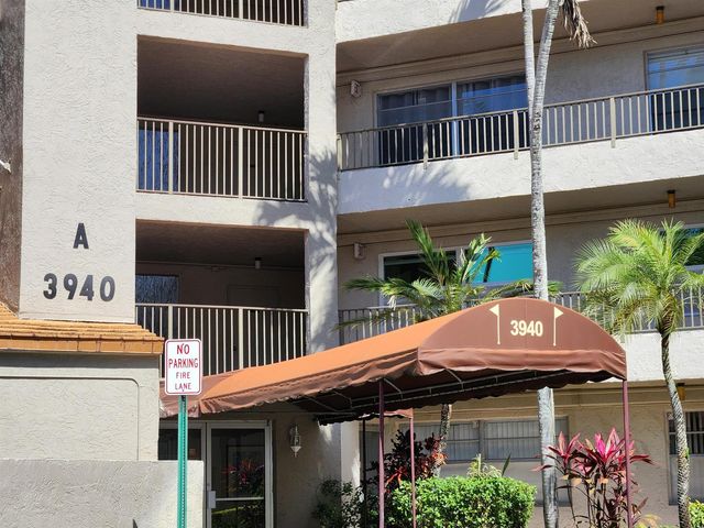 3940 Inverrary Boulevard 302, Lauderhill, FL 33319