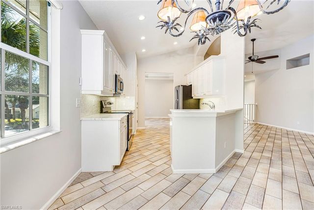 19091 Ridgepoint DR 202, Estero, FL 33928