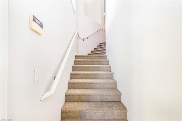 19091 Ridgepoint DR 202, Estero, FL 33928