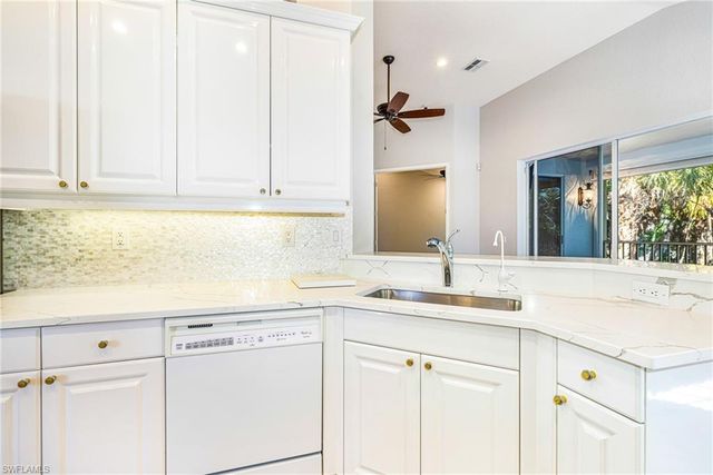 19091 Ridgepoint DR 202, Estero, FL 33928