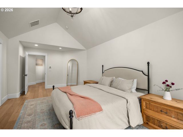 6040 LAKEVIEW Blvd, Lake Oswego, OR 97035