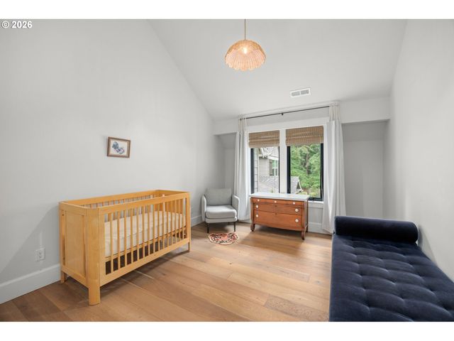 6040 LAKEVIEW Blvd, Lake Oswego, OR 97035