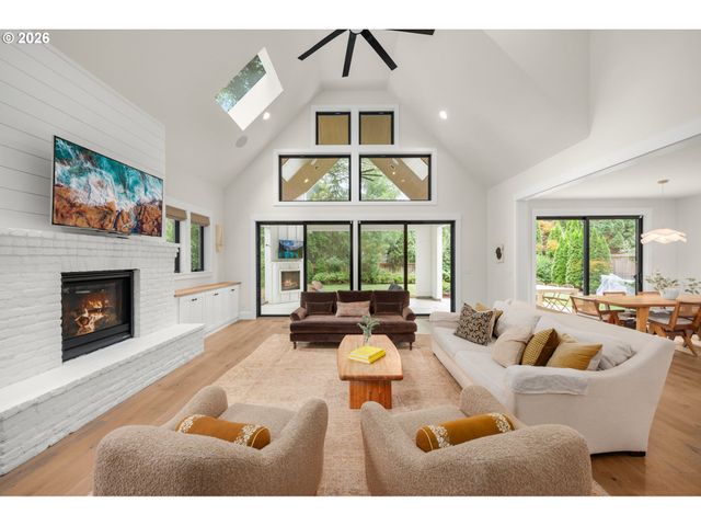 6040 LAKEVIEW Blvd, Lake Oswego, OR 97035