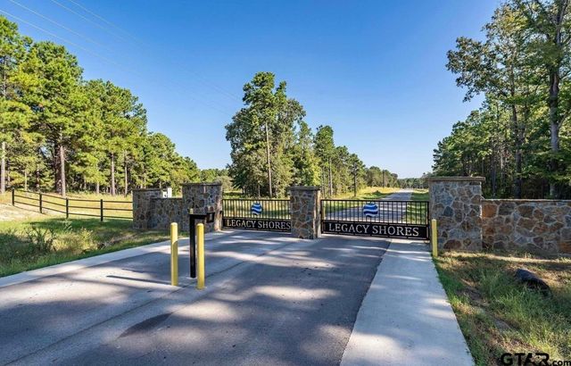 3162 Shadow Pine Dr, Larue, TX 75770
