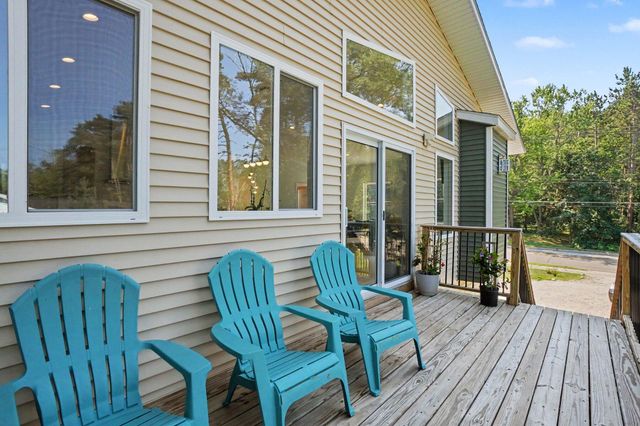 737 Ottawa Beach Road, Park Twp, MI 49424
