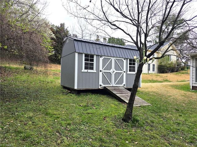 611 Arch Street, Mount Airy, NC 27030