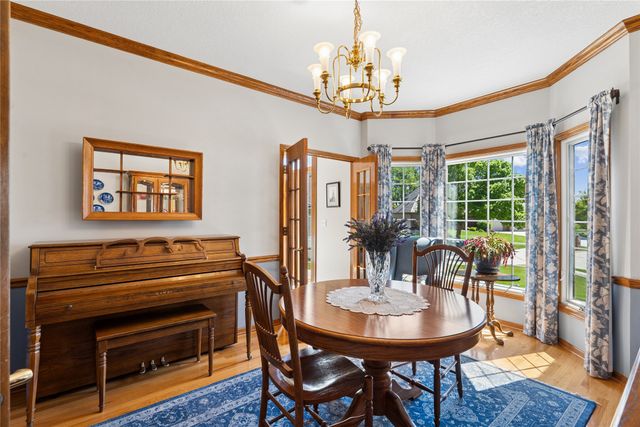 1302 NE Lake View Court, Ankeny, IA 50021