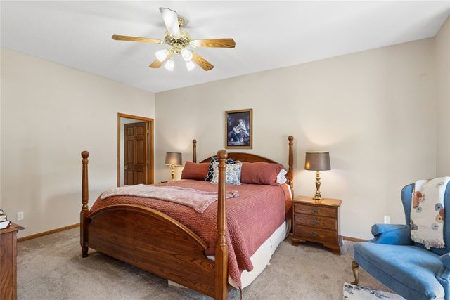 1302 NE Lake View Court, Ankeny, IA 50021