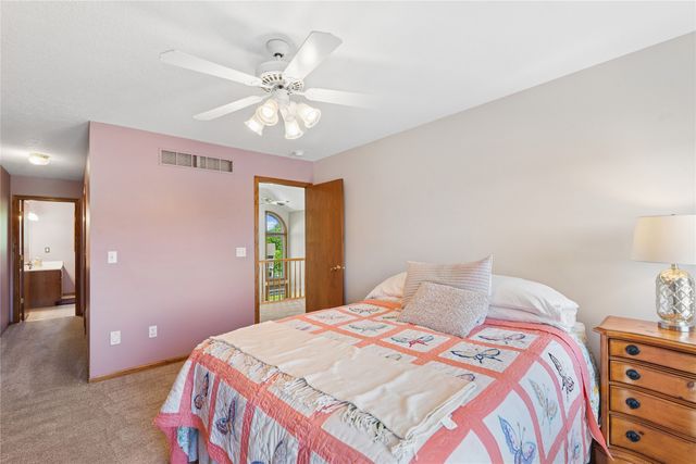 1302 NE Lake View Court, Ankeny, IA 50021