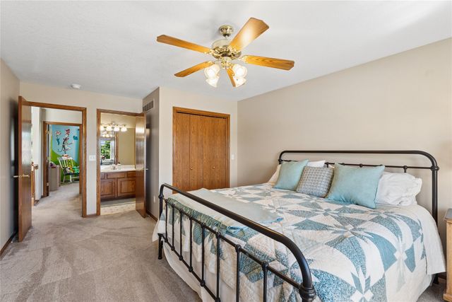 1302 NE Lake View Court, Ankeny, IA 50021