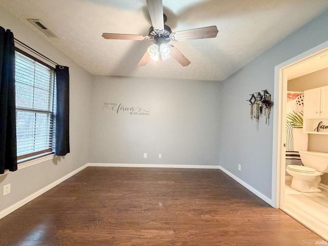 10244 Clippinger Road, Evansville, IN 47725