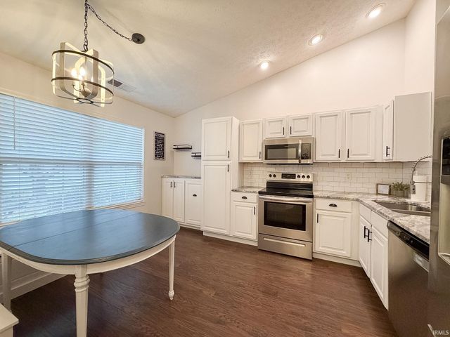 10244 Clippinger Road, Evansville, IN 47725