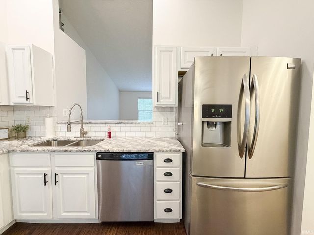 10244 Clippinger Road, Evansville, IN 47725