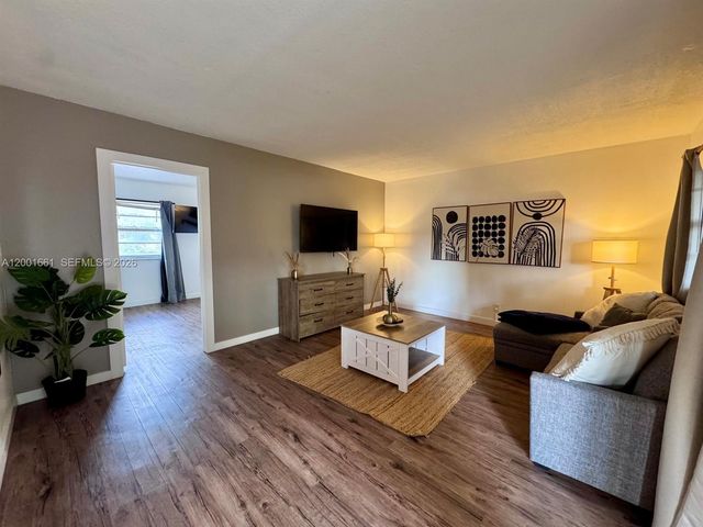202 Lucerne Ave 1-14, Lake Worth, FL 33460