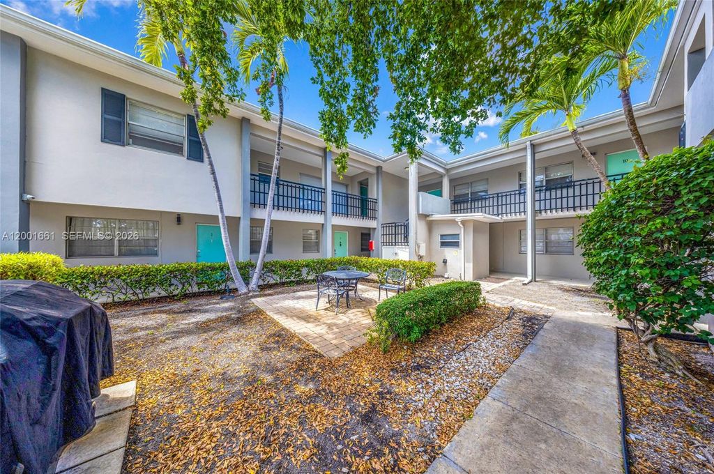202 Lucerne Ave 1-14, Lake Worth, FL 33460