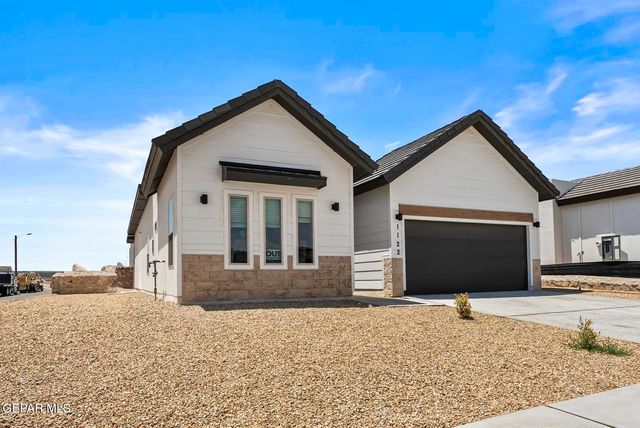 1122 Brass Hill Avenue, Santa Teresa, NM 88008