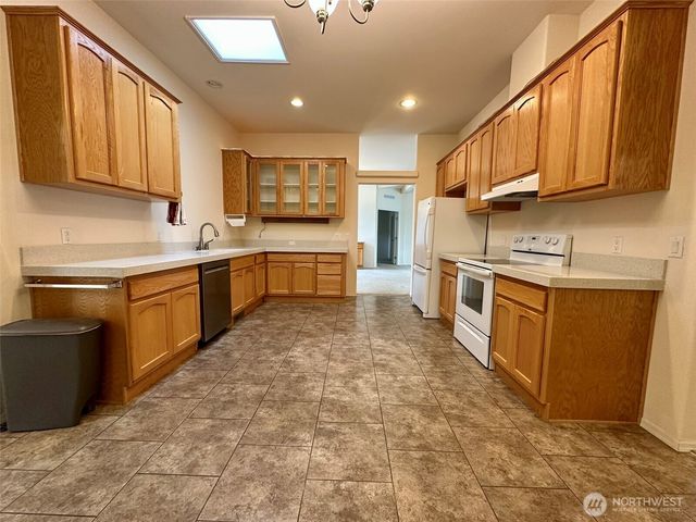 3504 Meadowbrook Lane SE, Lacey, WA 98503