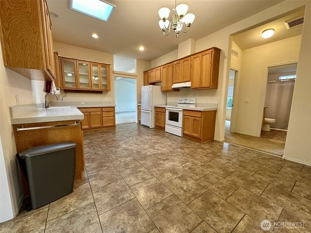 3504 Meadowbrook Lane SE, Lacey, WA 98503