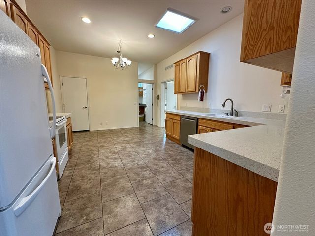 3504 Meadowbrook Lane SE, Lacey, WA 98503