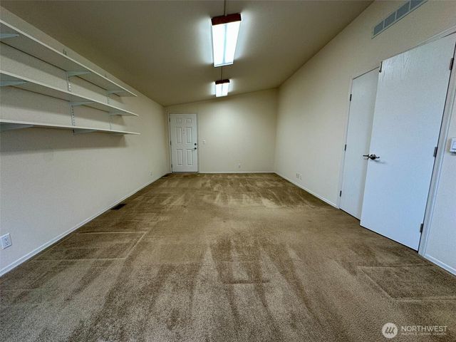 3504 Meadowbrook Lane SE, Lacey, WA 98503