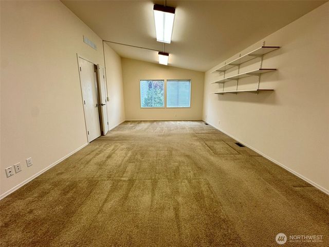 3504 Meadowbrook Lane SE, Lacey, WA 98503