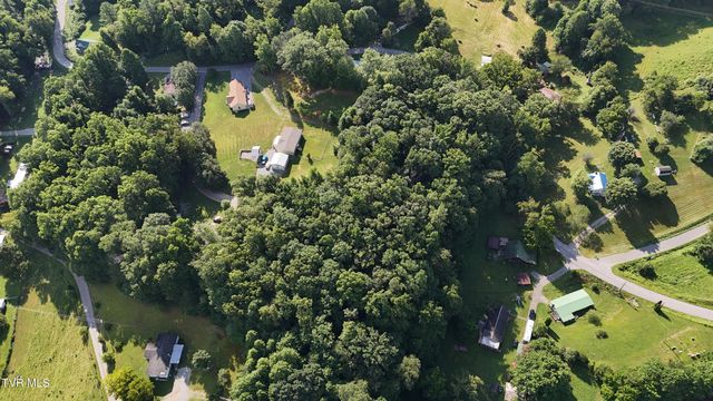 Tr 4 Crystal Lane, Unicoi, TN 37692