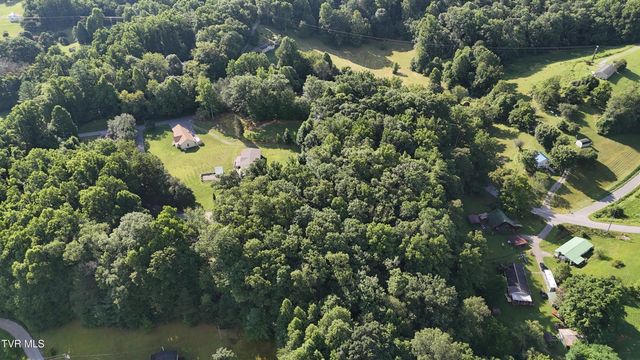 Tr 4 Crystal Lane, Unicoi, TN 37692