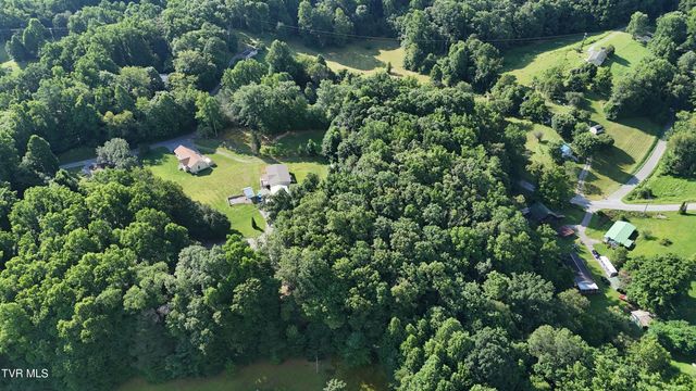Tr 4 Crystal Lane, Unicoi, TN 37692