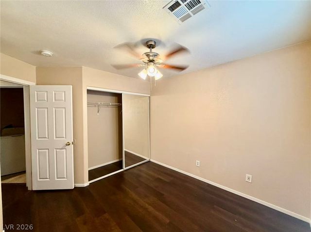 6068 Laughing Creek Street, Las Vegas, NV 89148