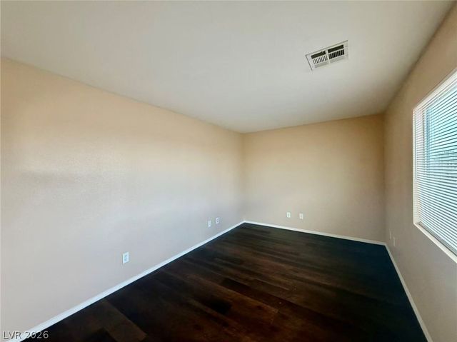 6068 Laughing Creek Street, Las Vegas, NV 89148