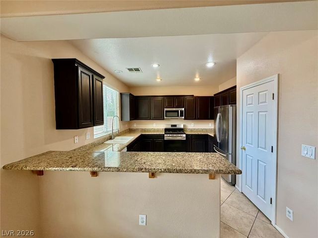 6068 Laughing Creek Street, Las Vegas, NV 89148