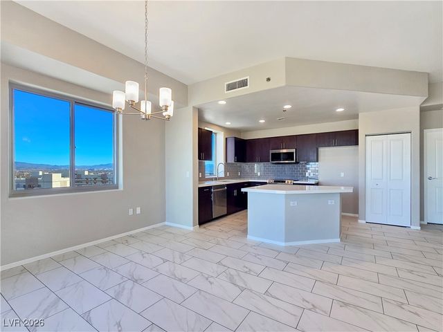 8255 Las Vegas Boulevard 1213, Las Vegas, NV 89123