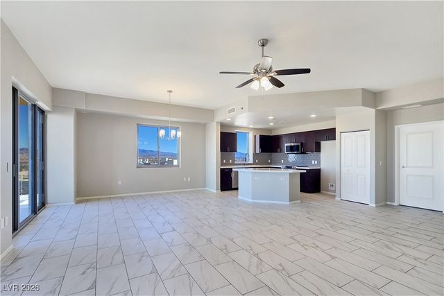 8255 Las Vegas Boulevard 1213, Las Vegas, NV 89123